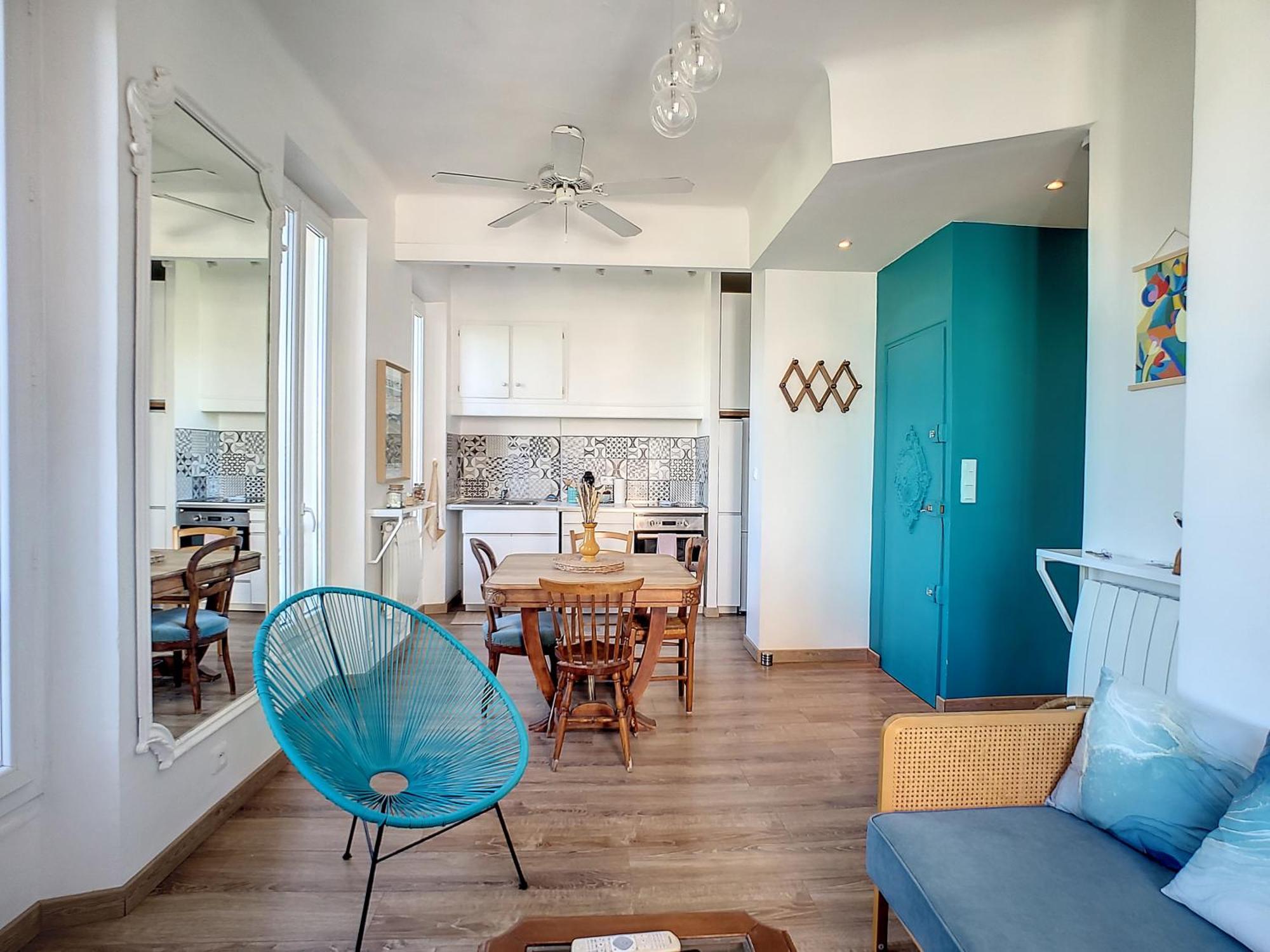 Casa Blue Sur Une Jolie Place Proche Du Vieux Port By Laconciergerie13 La Ciotat Esterno foto